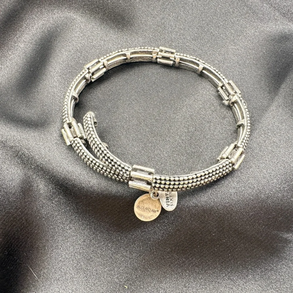Alex and Ani vintage 60s